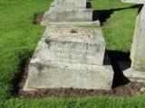 image of grave number 941925